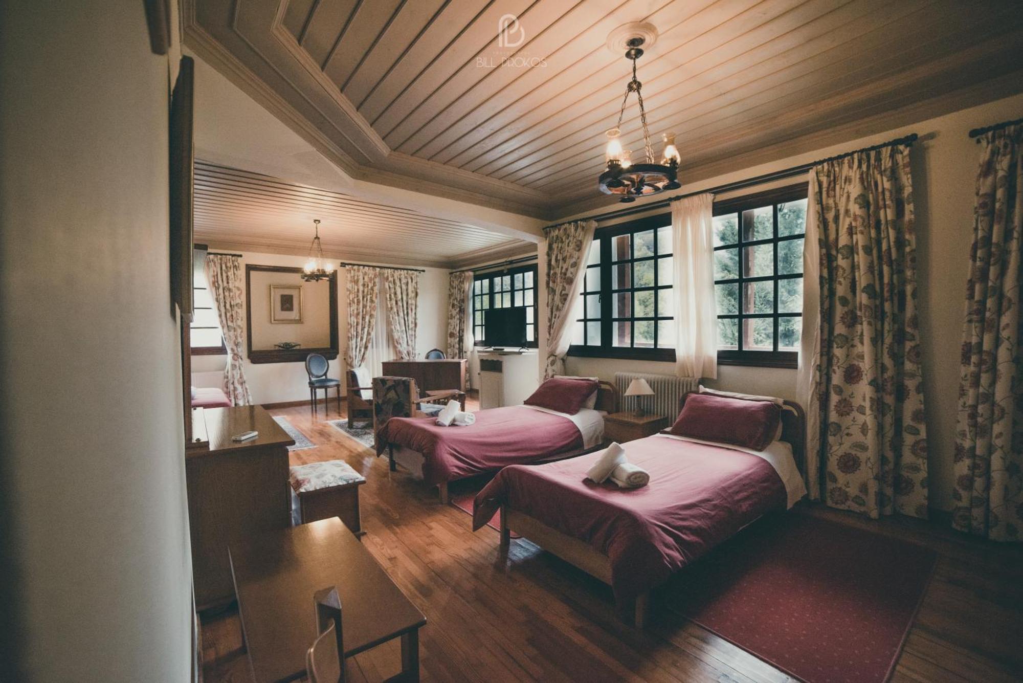 Bourazani Wild Life Resort โคนิทซา ห้อง รูปภาพ