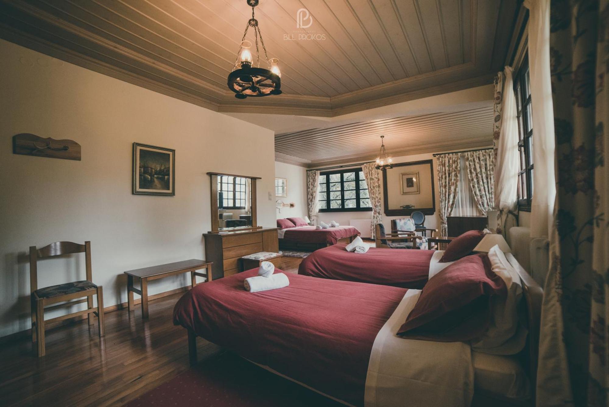 Bourazani Wild Life Resort โคนิทซา ห้อง รูปภาพ